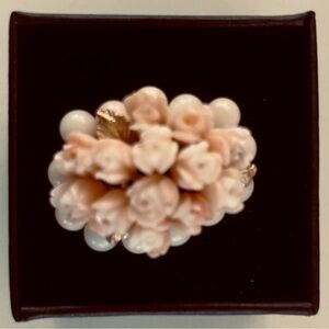 Vintage exquisite Ross Simons PERFECT handmade carved coral rosebuds leaves 14kt